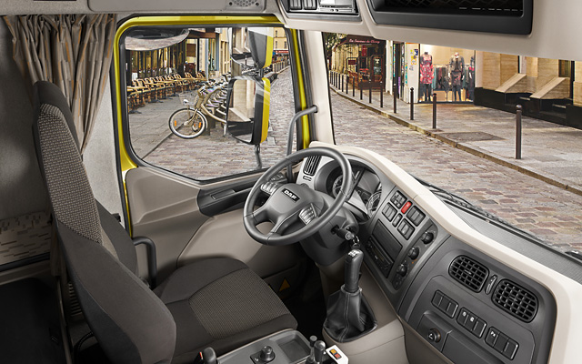 DAF-LF-Euro-5-Interior-640